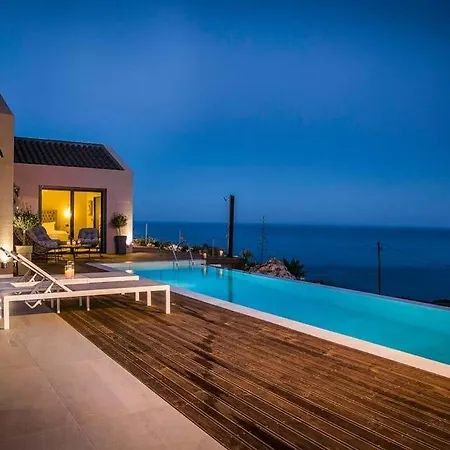 ヴィラ Skala Sleeps 3 Pool Air Con Wifi